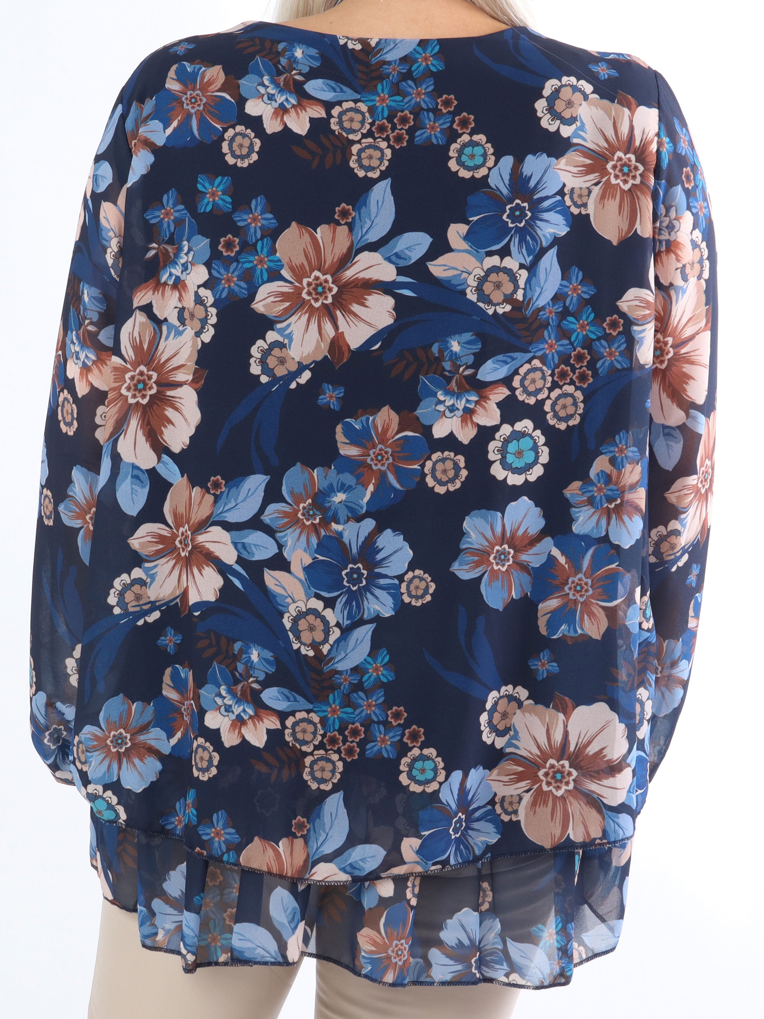 Wicky - Söt plus size tunika med blommönster